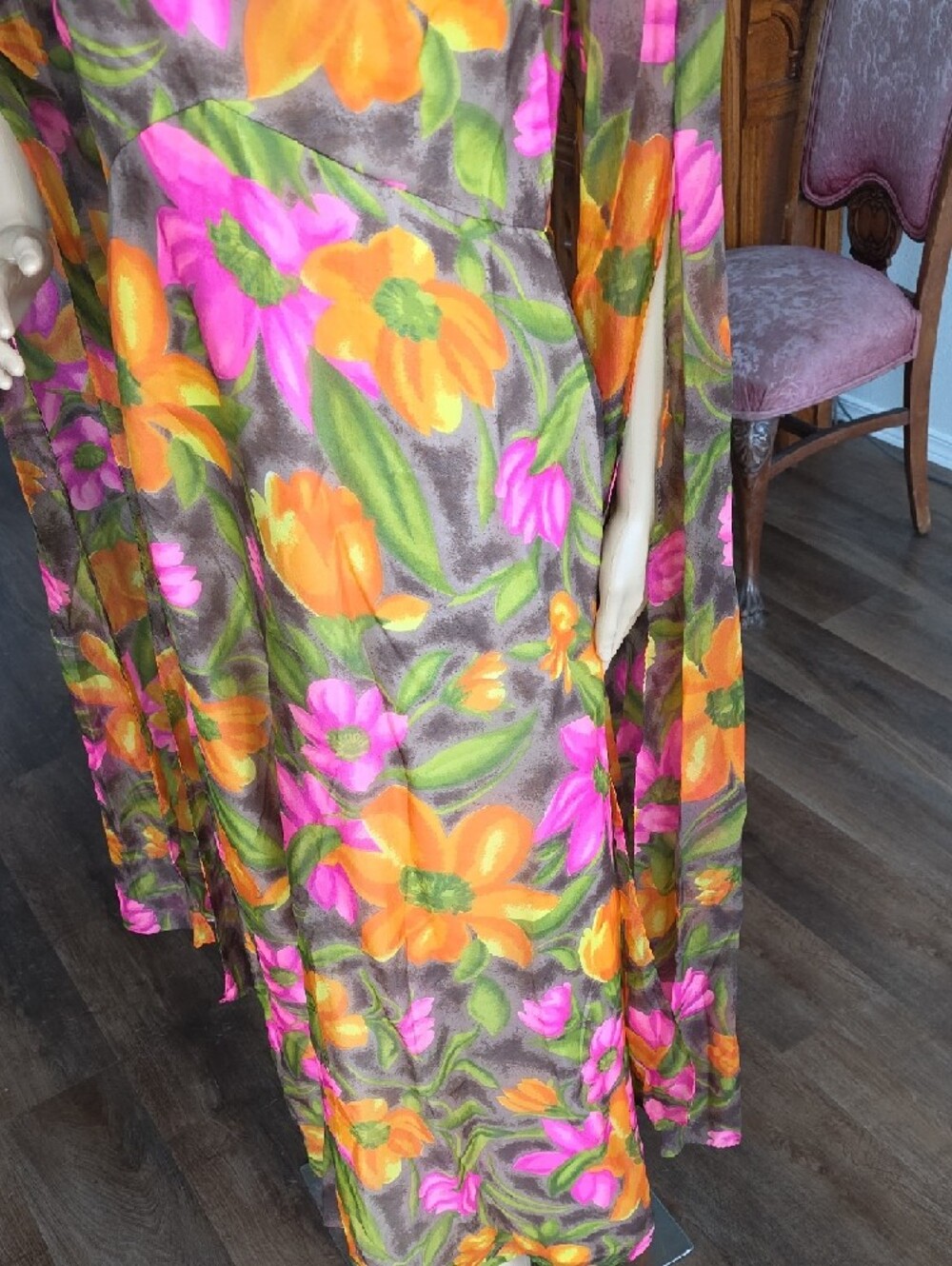 One Of A Kind 1960s Vintage Floral Maxi Dress in Pink & Orange - Picture 8 of 11